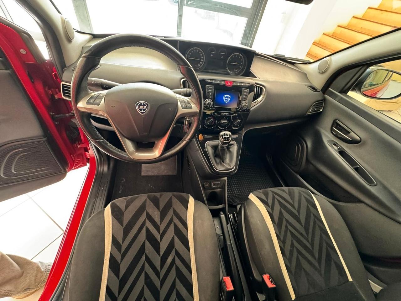 Lancia Ypsilon 1.2 69 CV 5 porte GPL Ecochic Gold