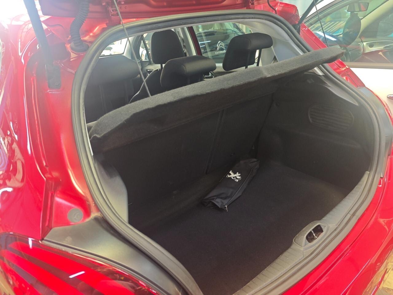 Peugeot 208 BlueHDi 75 5 porte Allure