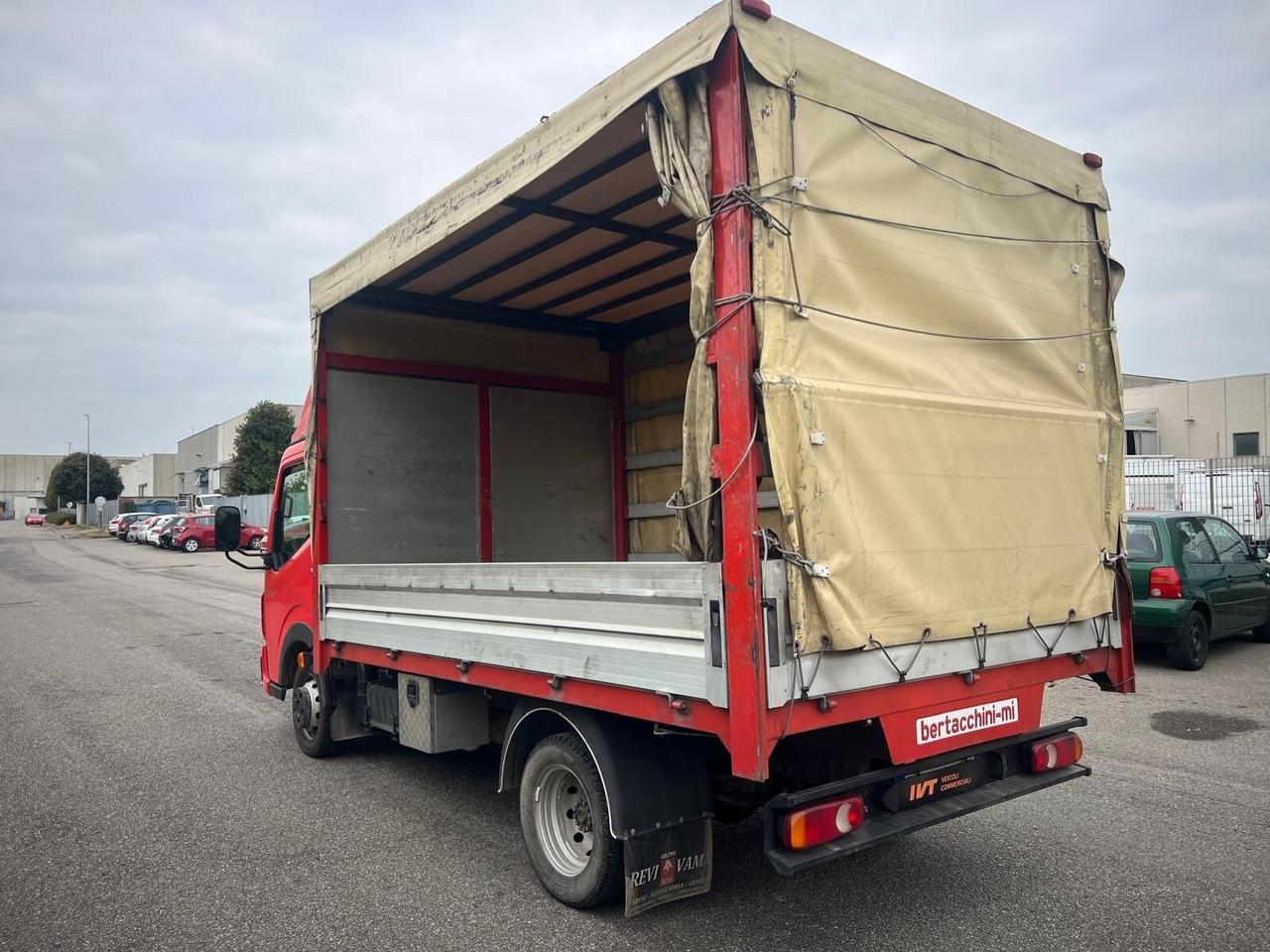 Nissan Cabstar 3.0 TDI Telonato MOTORE NUOVO