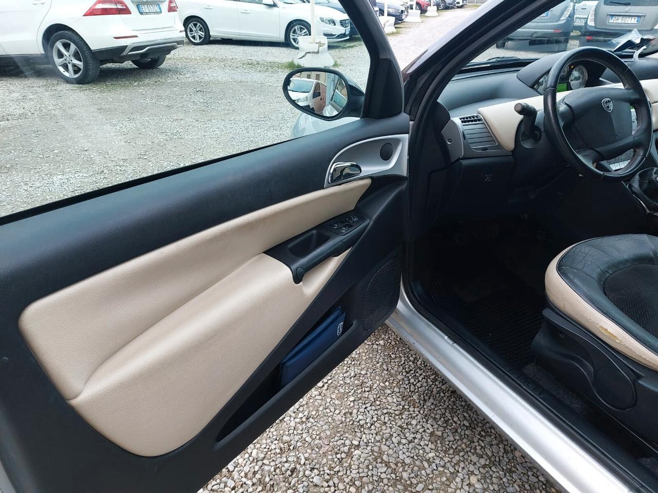 Lancia Ypsilon 1.4 E-Collection Ecochic GPL 12 MESI GARANZIA