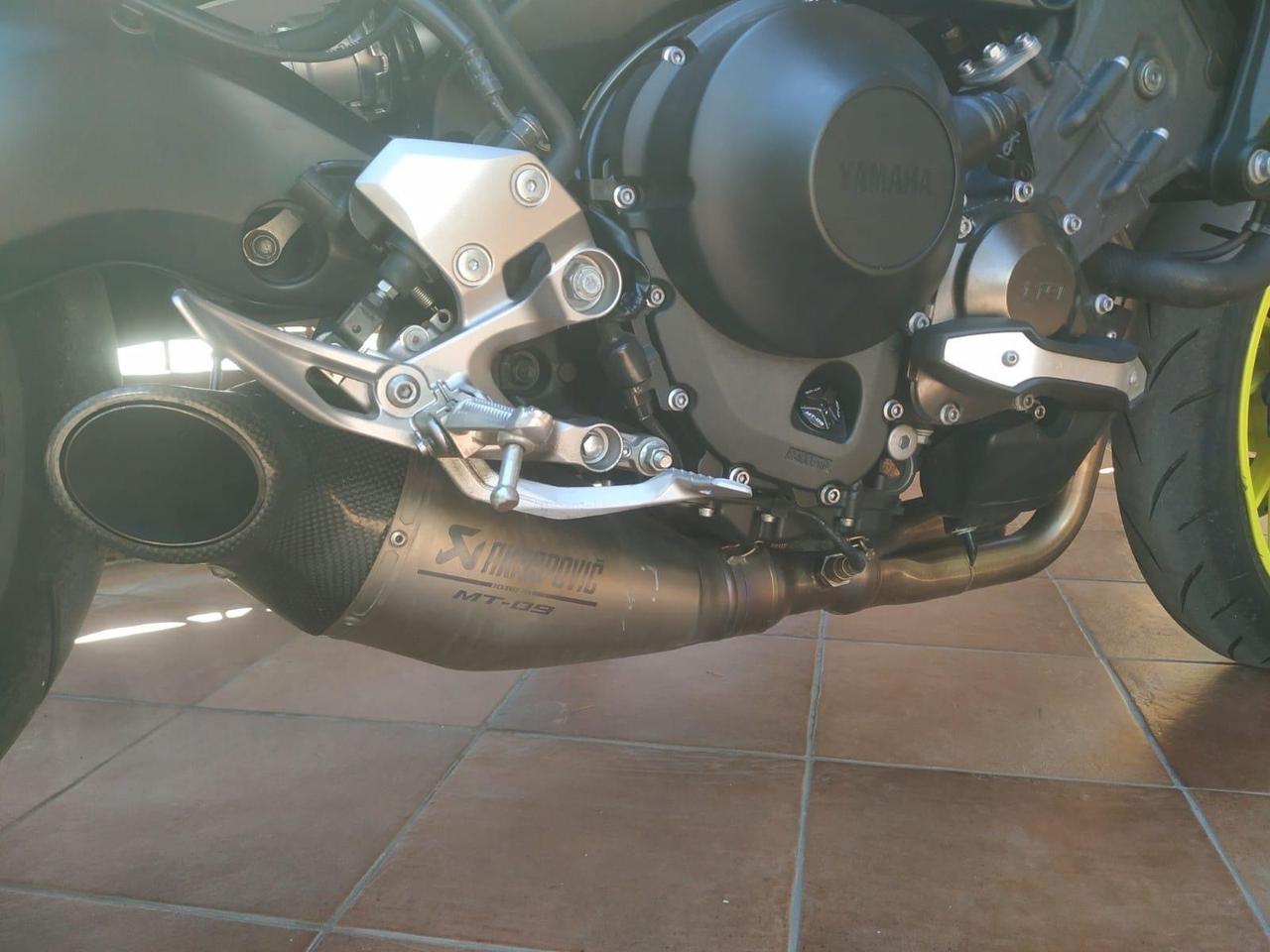 Yamaha MT-09 Grigio Nardo