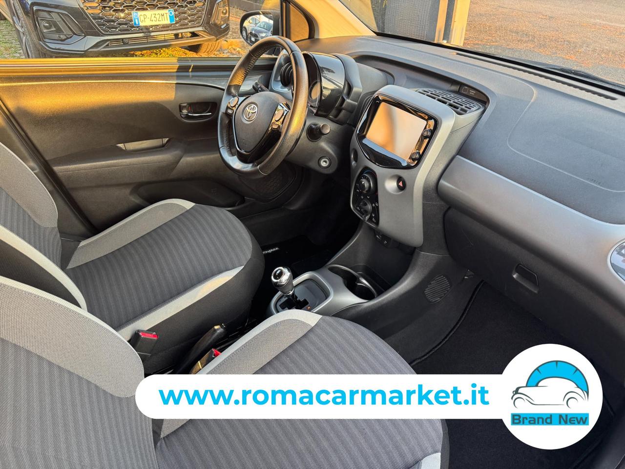 Toyota Aygo 5 Porte Aygo 5p 1.0 x-play m-mt 72cv KM CERTIFICATI