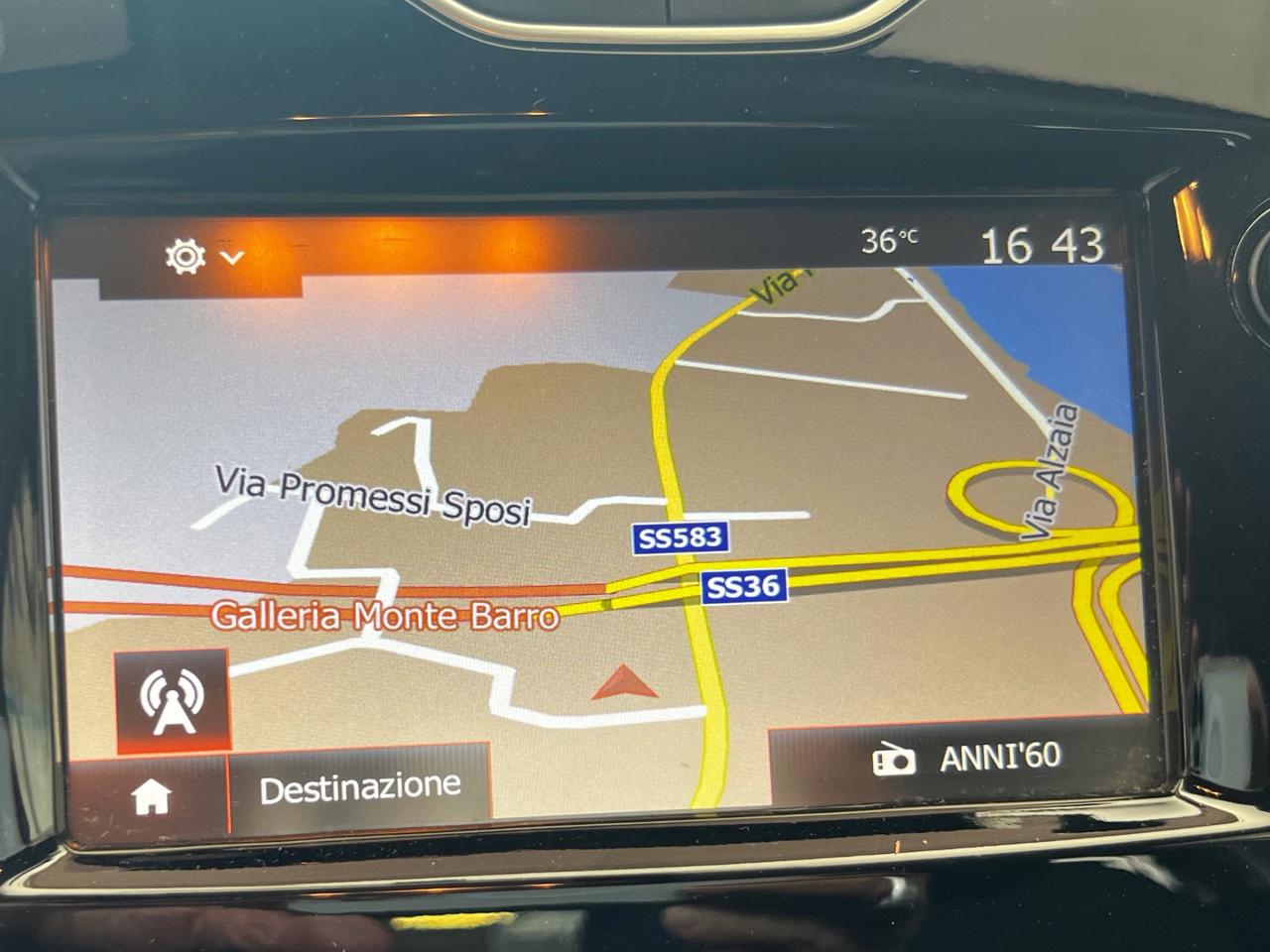 Renault Clio 1.2 75CV 5 porte Zen Si Neopatentati