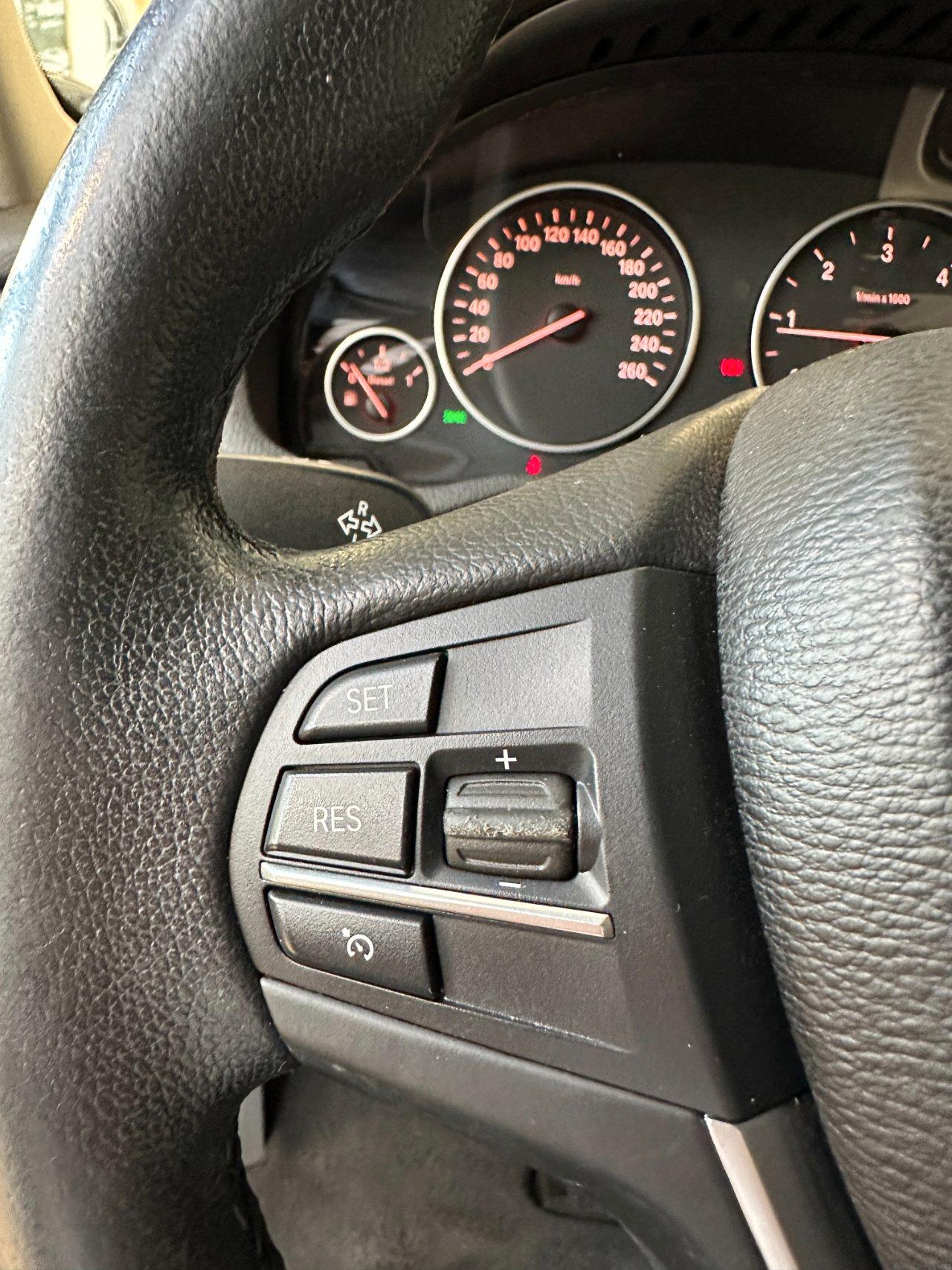 BMW X3 xdrive20d xLine - 18" - Navi - Keyless