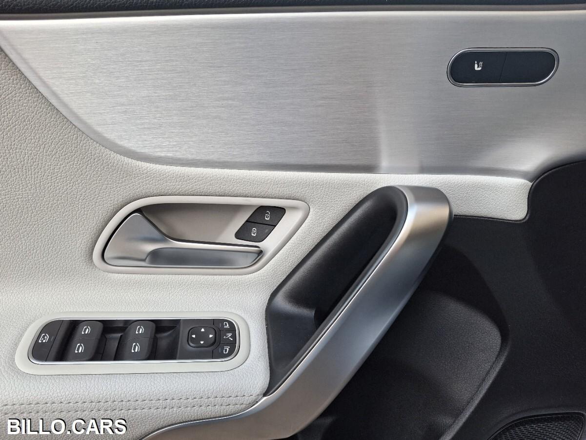 Mercedes-Benz A 250 Premium Night edition Auto