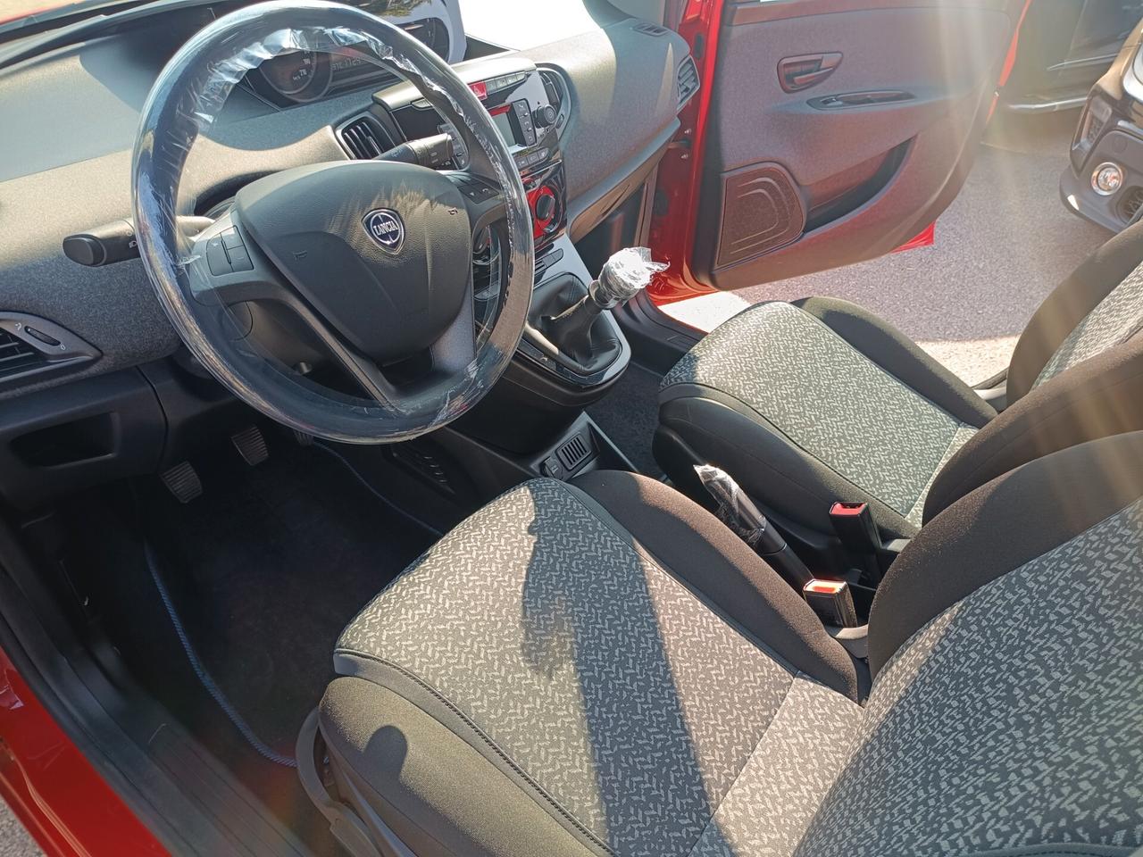 Lancia Ypsilon 1.2 69 CV 5 porte Elefantino Blu