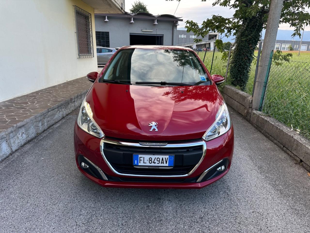 Peugeot 208 PureTech 82 5 porte Access