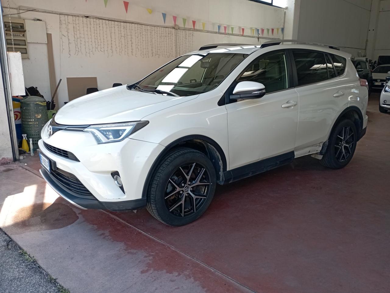 Toyota RAV 4 RAV4 2.0 D-4D 2WD Lounge