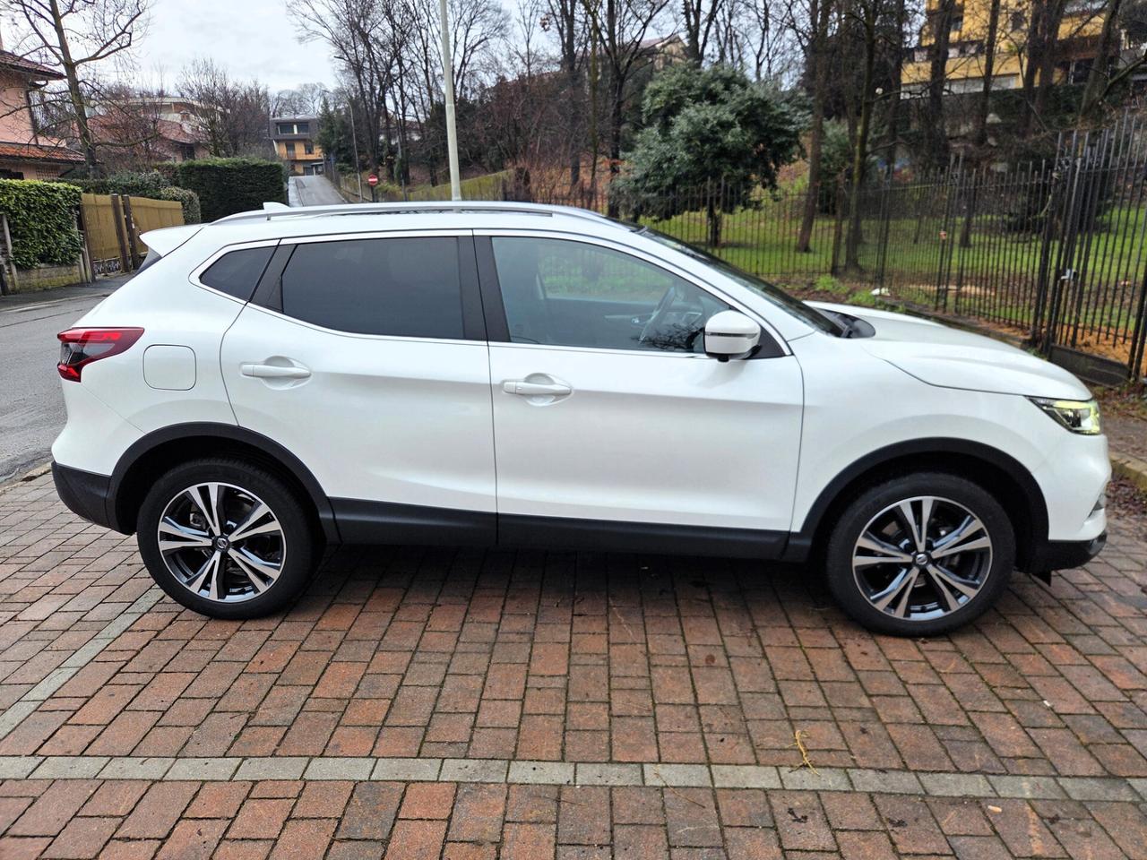 Nissan Qashqai 1.2 DIG-T Visia