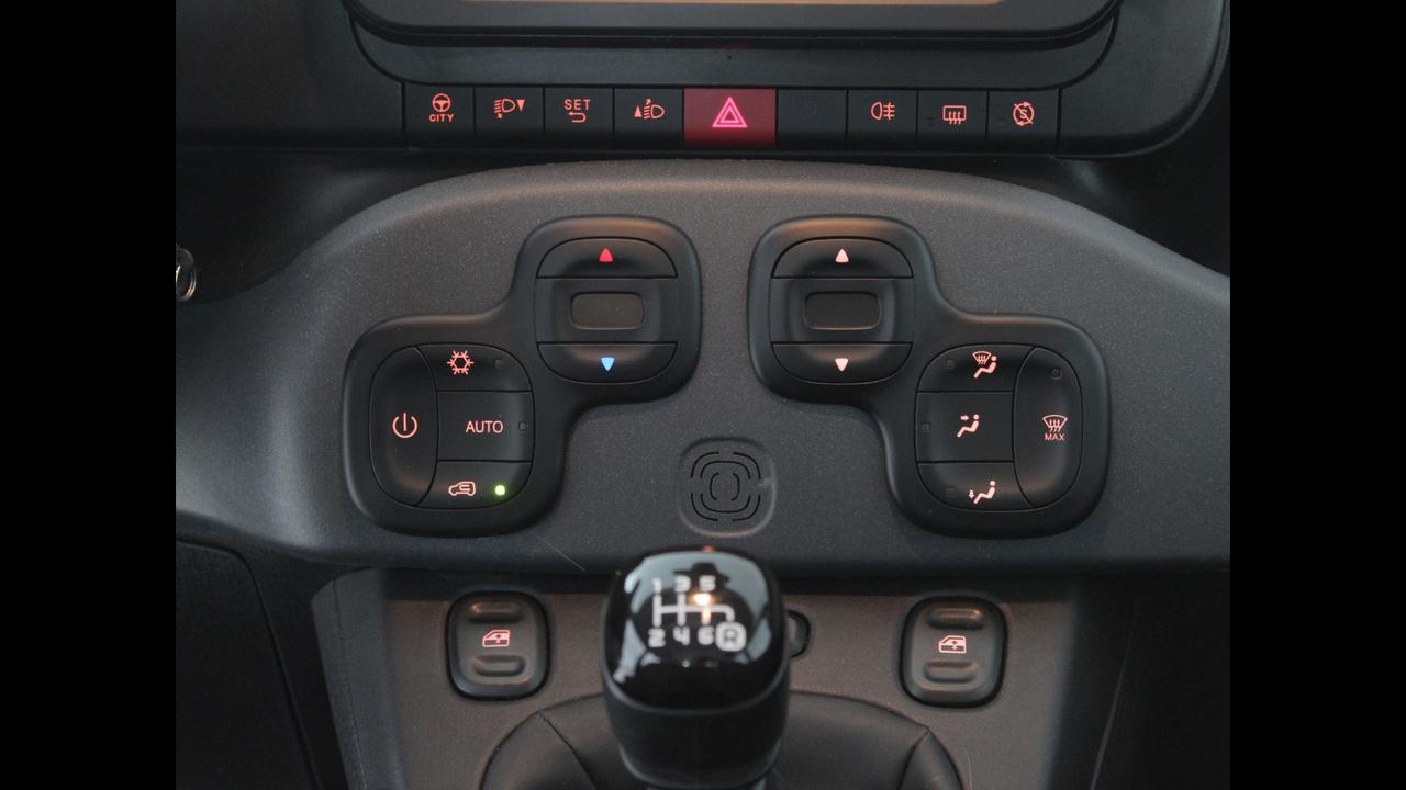FIAT Panda III 2021 - Panda 1.0 firefly hybrid s&s 70cv