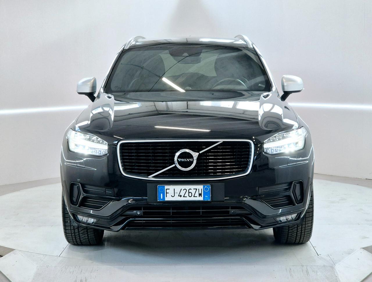 Volvo XC 90 R-DESIGN 7 POSTI