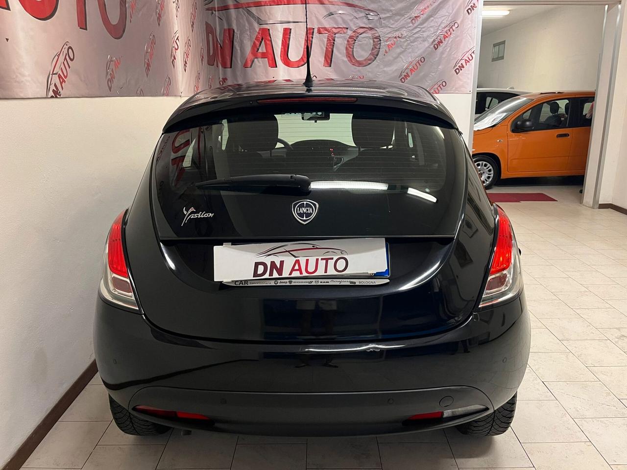 Lancia Ypsilon 1.2 69 CV 5 porte S&S Elefantino Blu