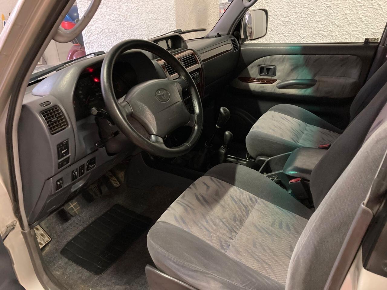Toyota Land Cruiser KDJ 95