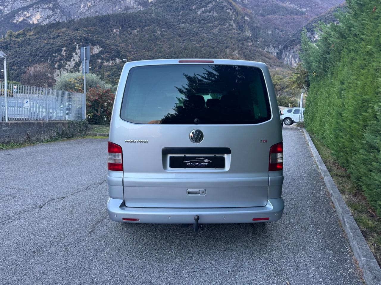 Volkswagen Multivan 2.5 TDI/130CV Trendline