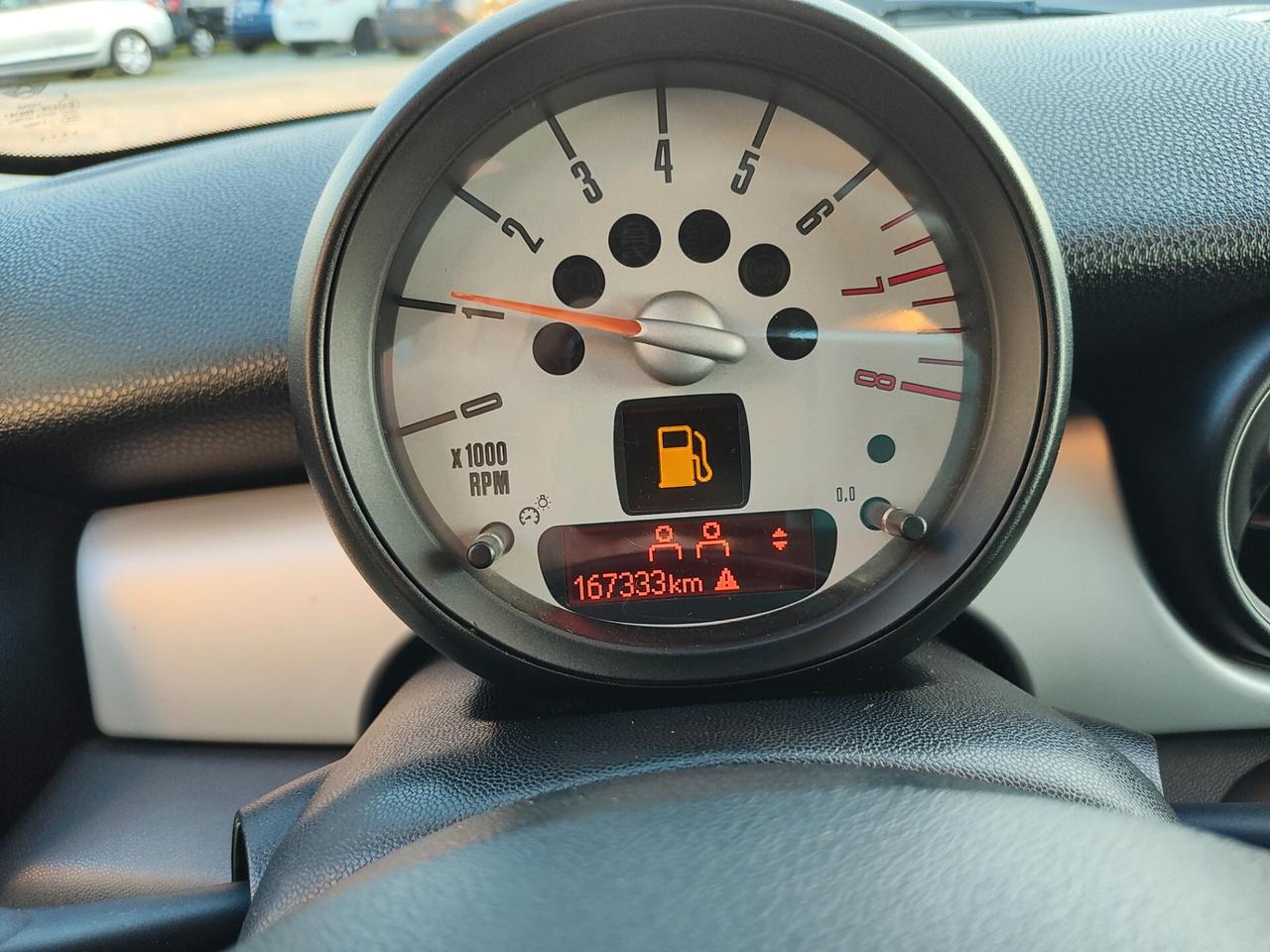 MINI COOPER ONE - adatta a neopatentati