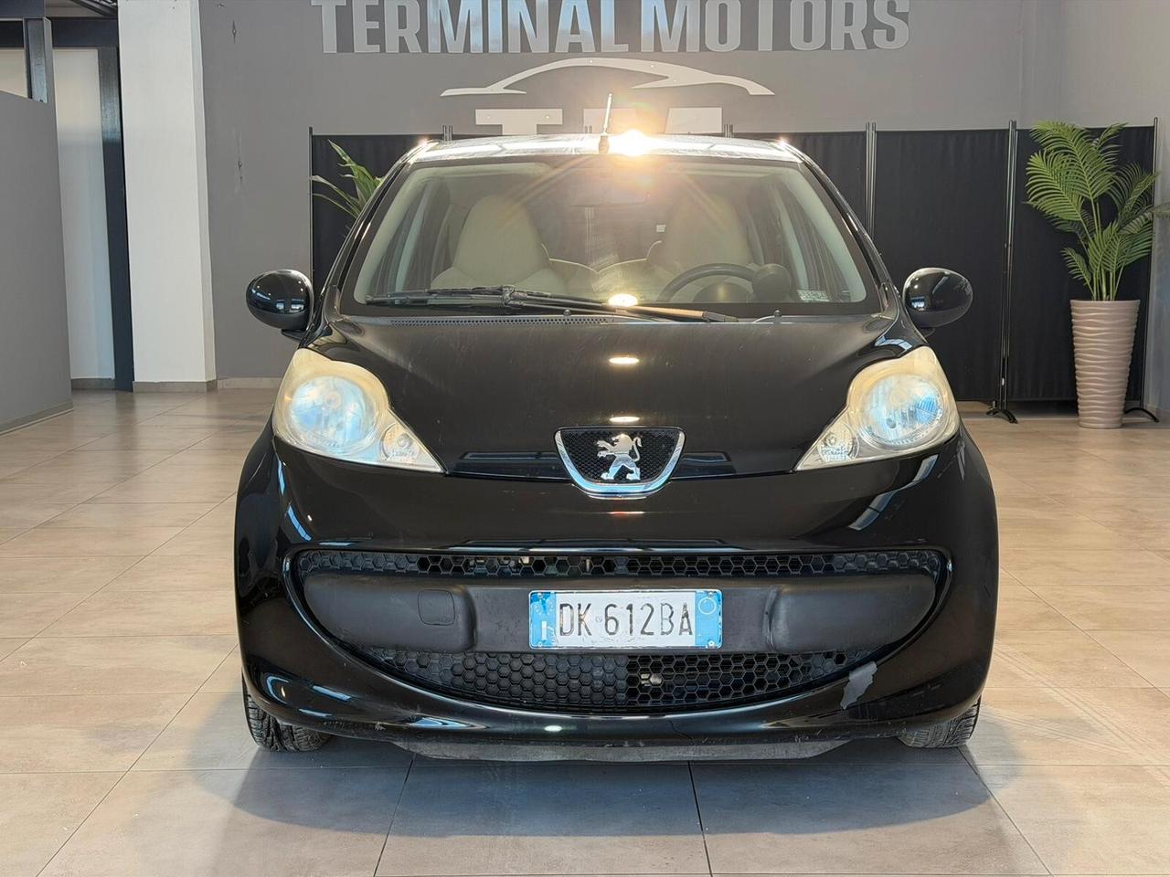 Peugeot 107 1.0 68CV 5p. Desir
