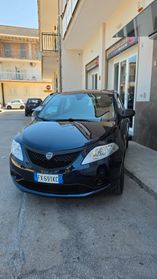 Lancia Ypsilon 1.2 69 CV 5 porte GPL Ecochic Elefantino Blu