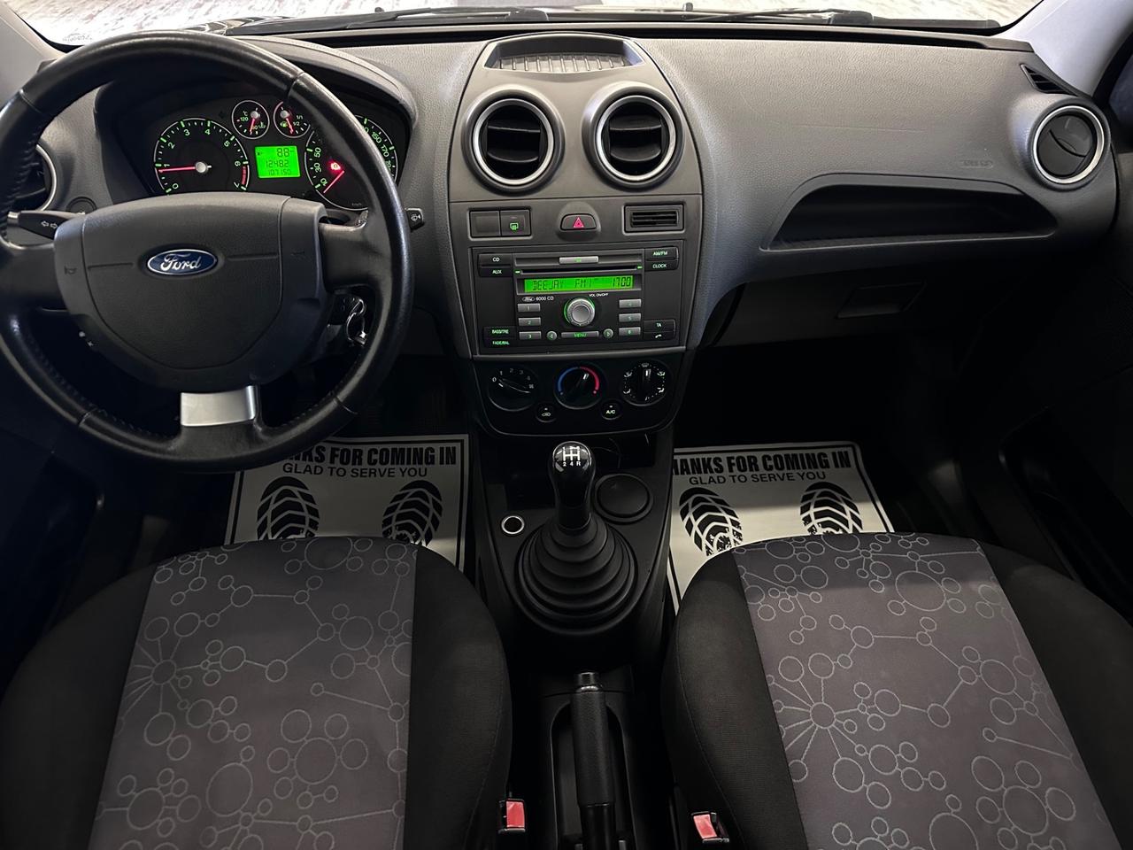 Ford Fiesta 1.2 Benzina Titanium Ok Neopatentati