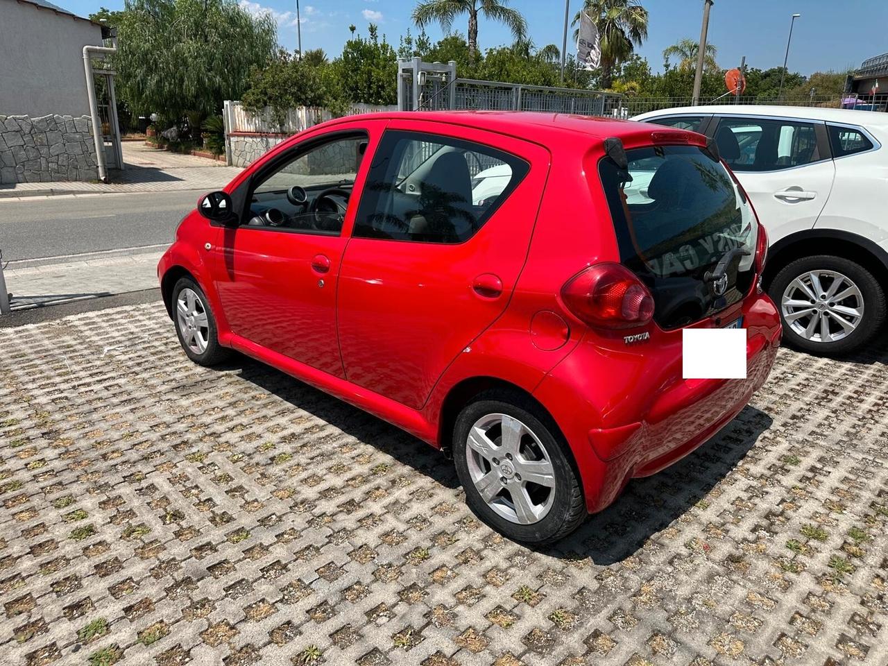 Toyota Aygo 1.0 12V VVT-i 5 porte Sol-02/2006