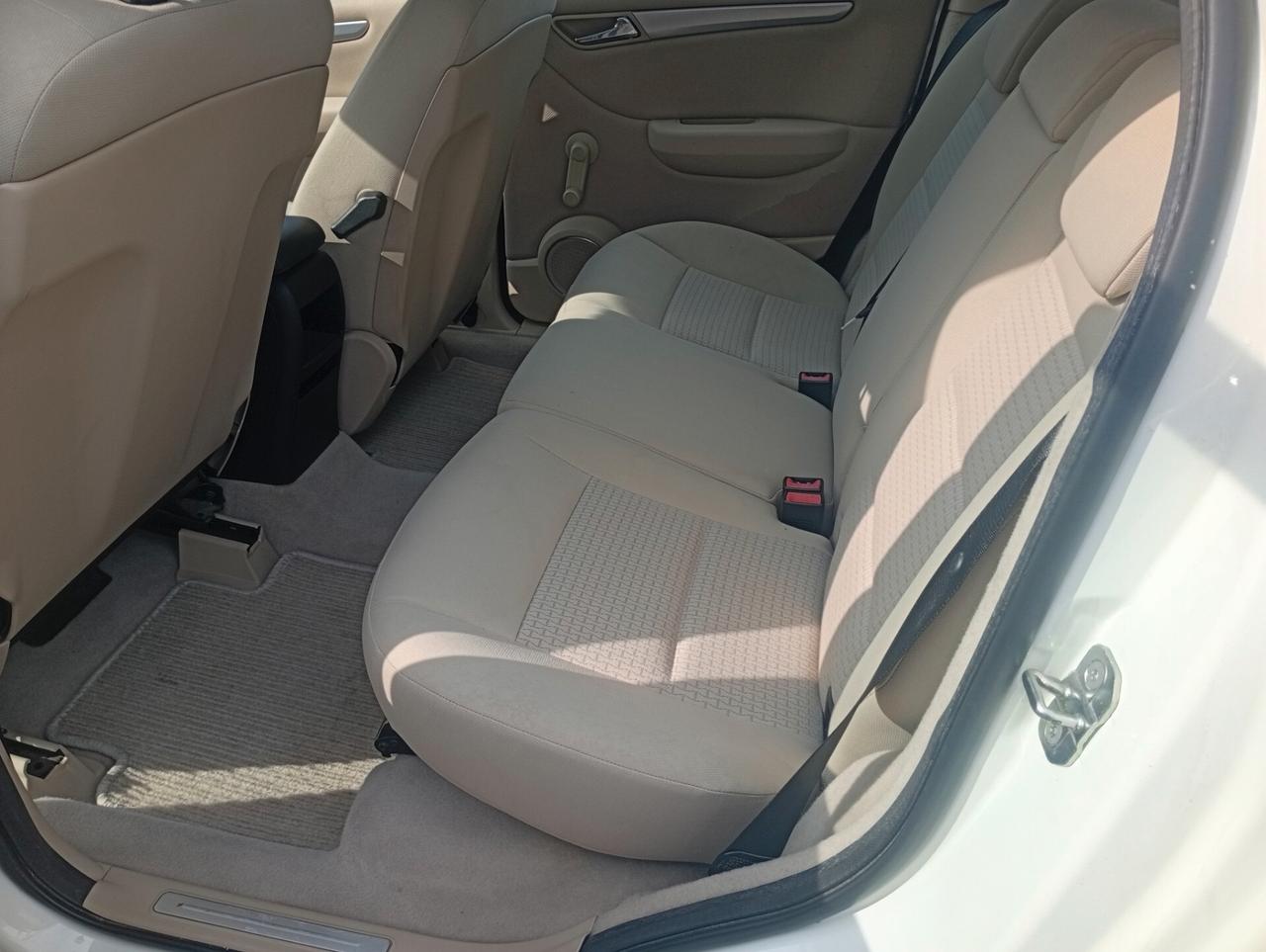 Mercedes-benz B 180 CDI
