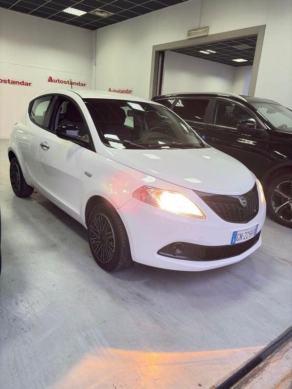 Lancia Ypsilon 3ª serie 1.0 FireFly 5 porte S&S Hybrid Gold