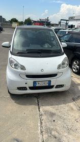 Smart ForTwo 1000 52 kW MHD coupé pure