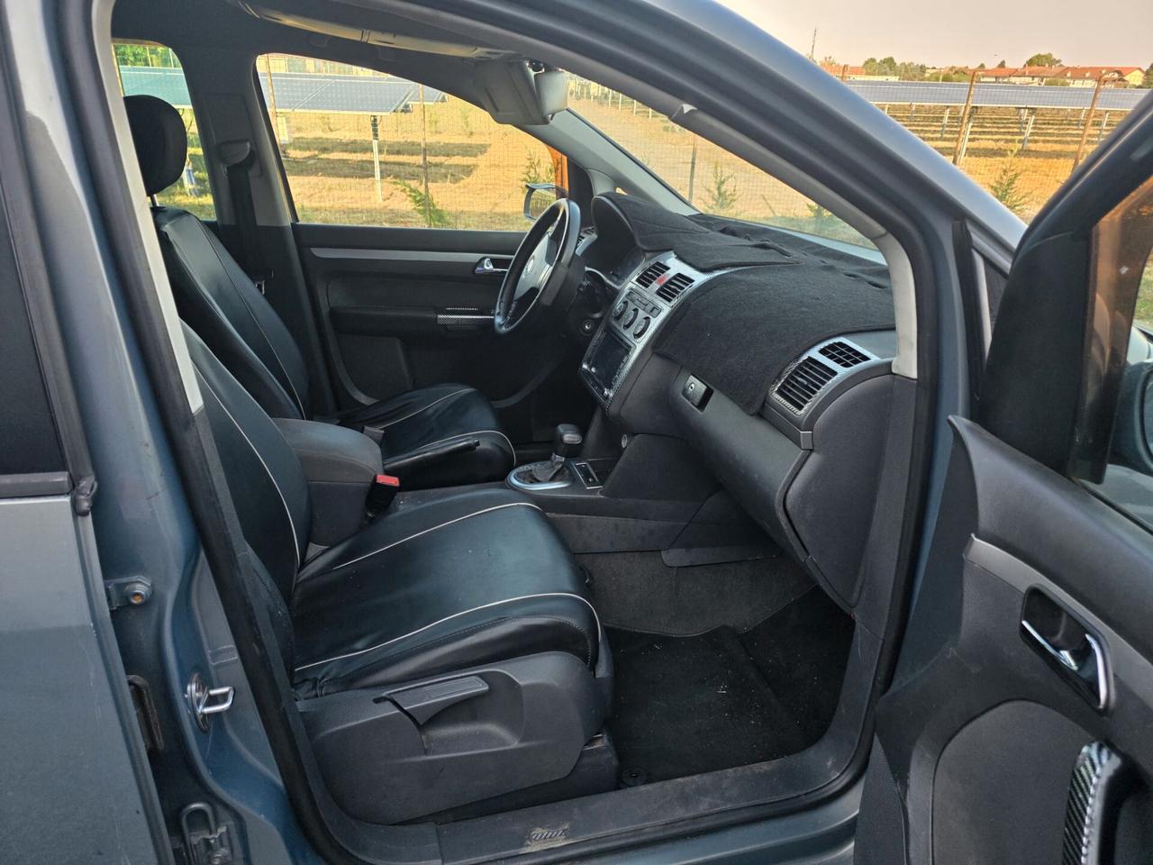 Volkswagen Touran 2.0 16V TDI Highline