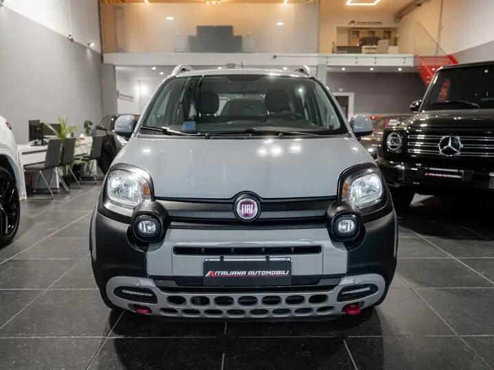 Fiat Panda Cross 1.0 FireFly Hybrid – Compatta, Robusta e Ibrida ️️