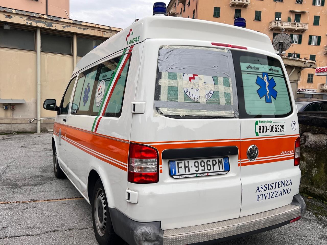 Volkswagen Transporter t5 2.0 TDI 140CV ambulanza