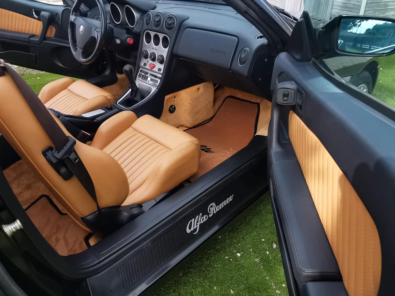 Alfa Romeo GTV Spider 2.0i 16V Twin Spark cat L