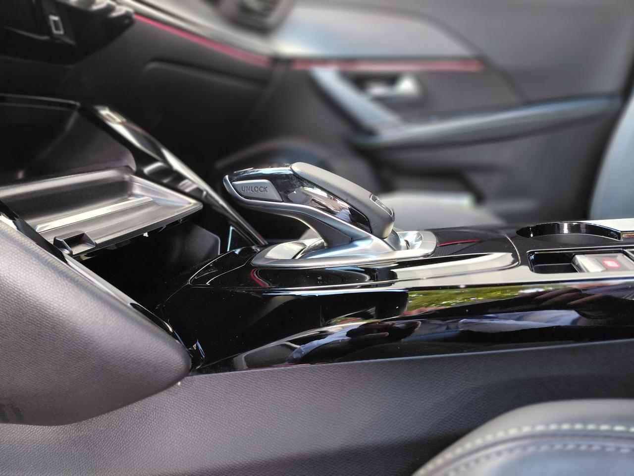 Peugeot 2008 Allure Pack 1.5 Blue HDI 130 #7949