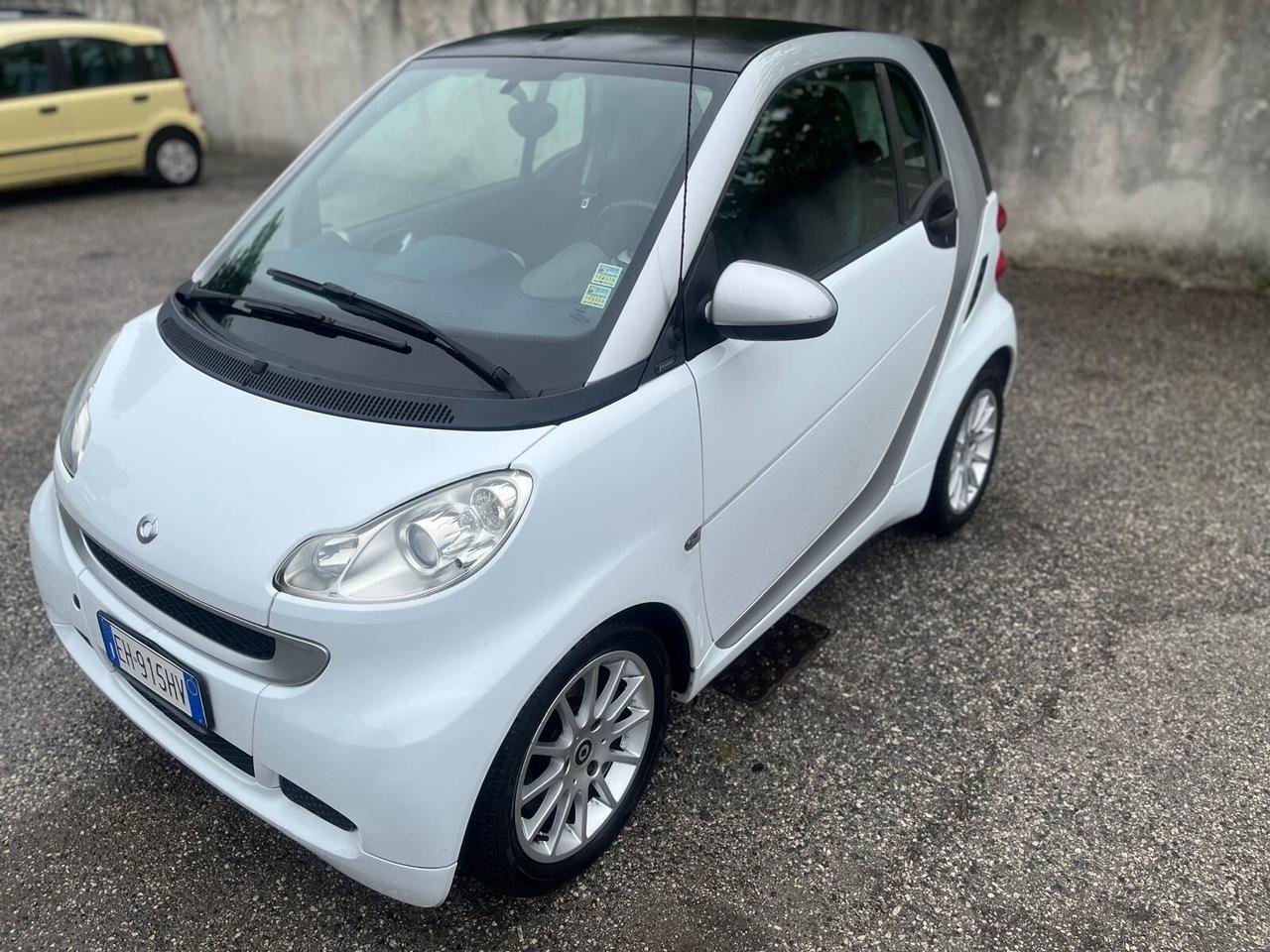 Smart for two 1.0 mhd - passion/navi -2012