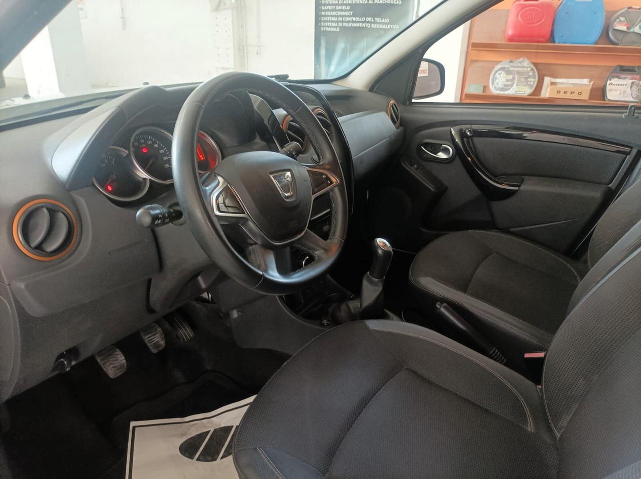 Dacia Duster 1.6 115 CV 2017 4x2 GPL Serie Speciale Brave