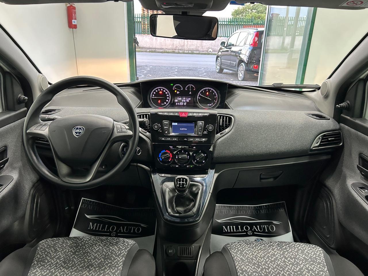 Lancia Ypsilon 1.2cc 69 CV 5 porte Gold