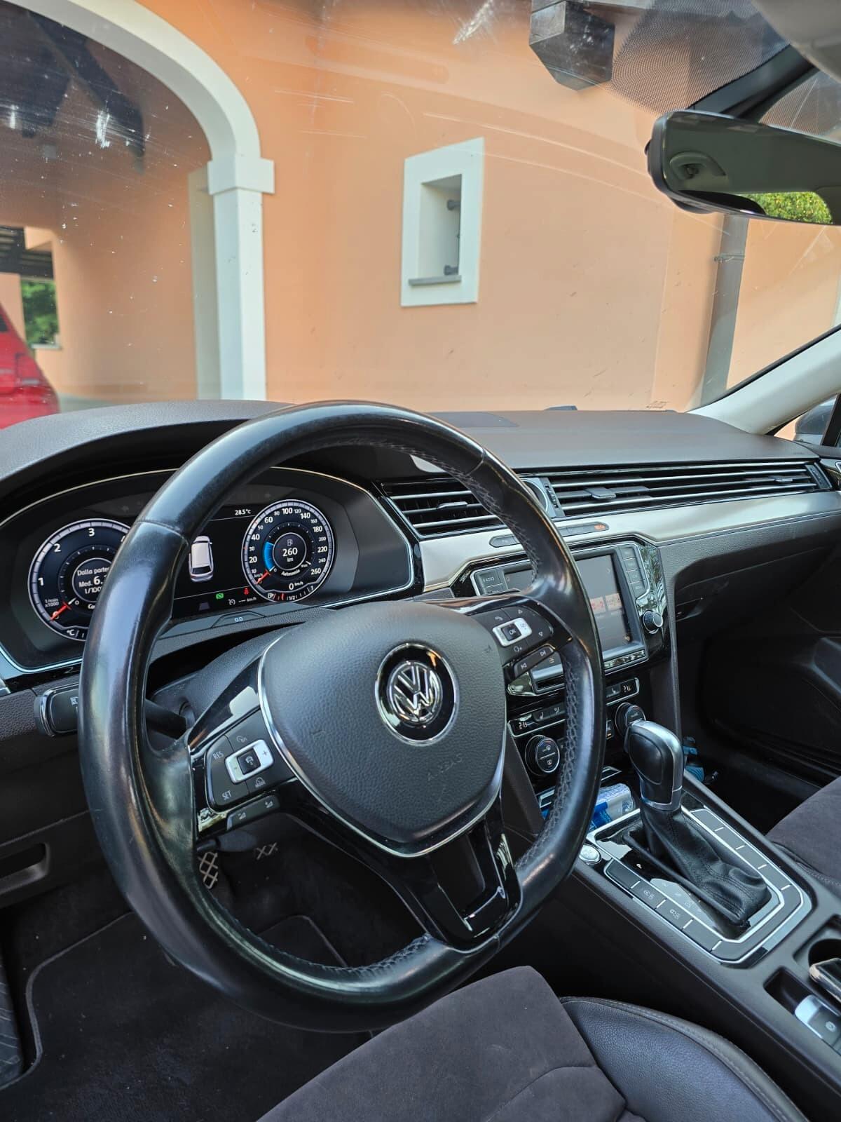 Volkswagen Passat dsg 4motion
