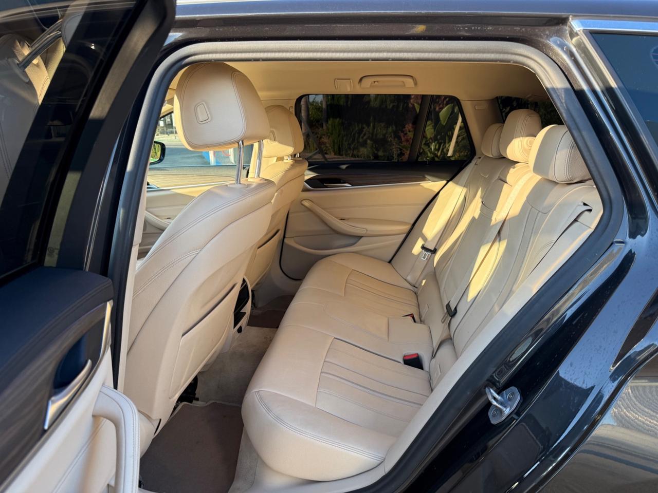 Bmw 520d aut. Touring Luxury - 2019
