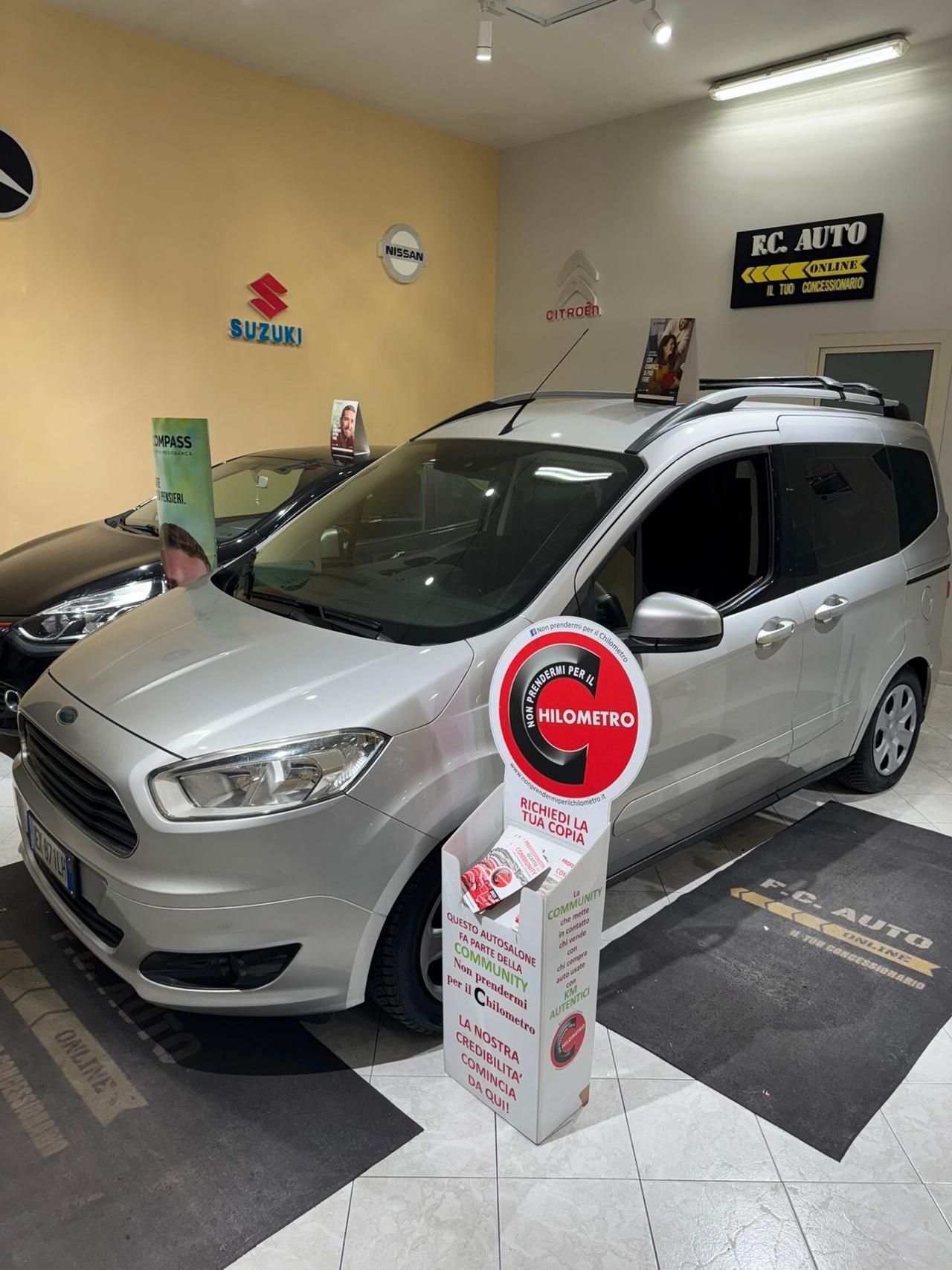 Ford Tourneo Courier 1.6 TDCI 95 CV Titanium