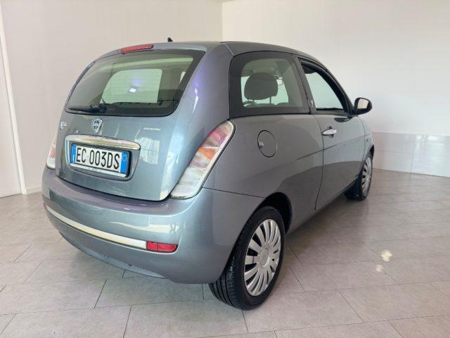 LANCIA Ypsilon 1.2 Versus