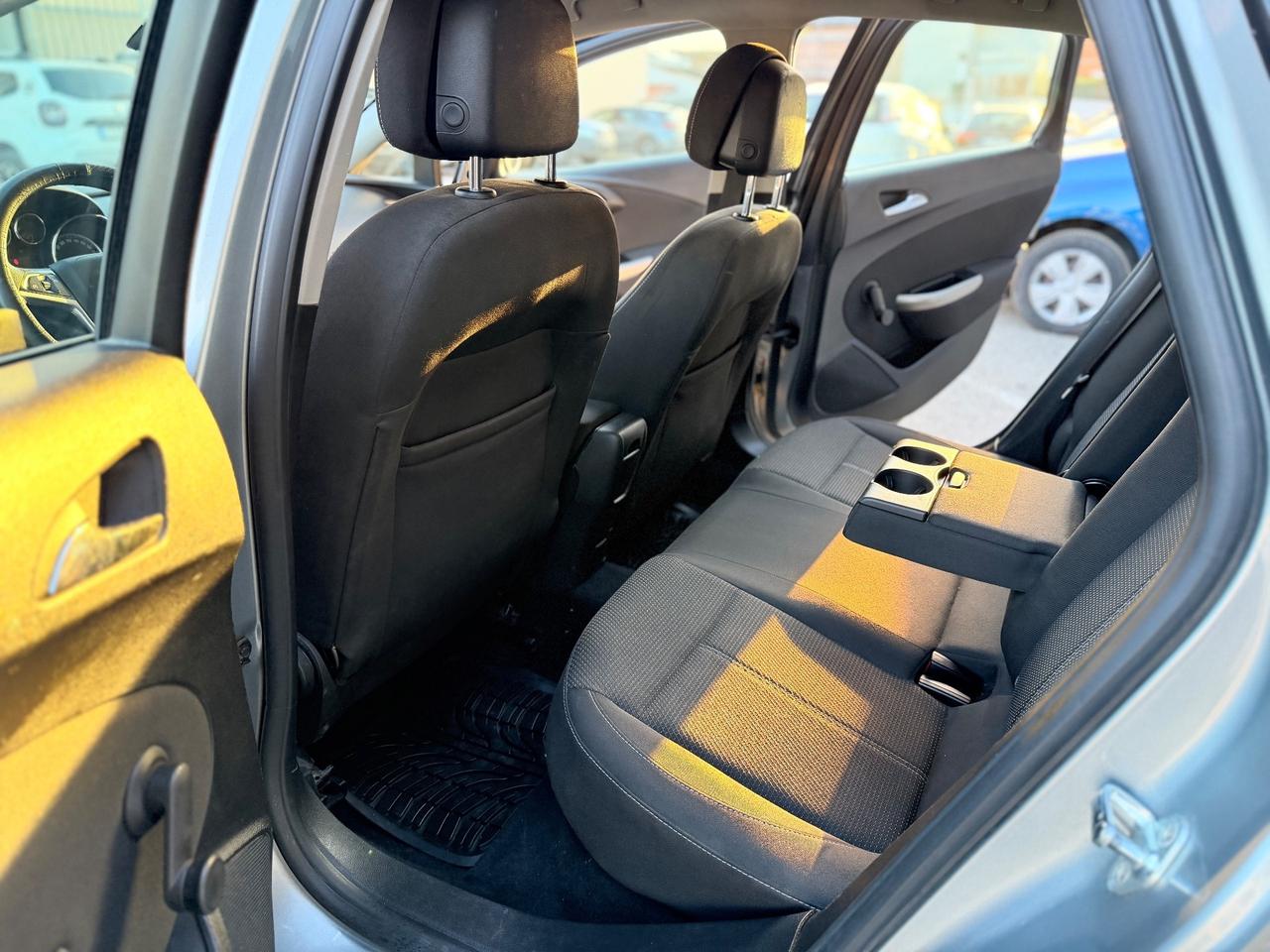 Opel Astra 1.7 CDTI 5 porte Cosmo neopatentati