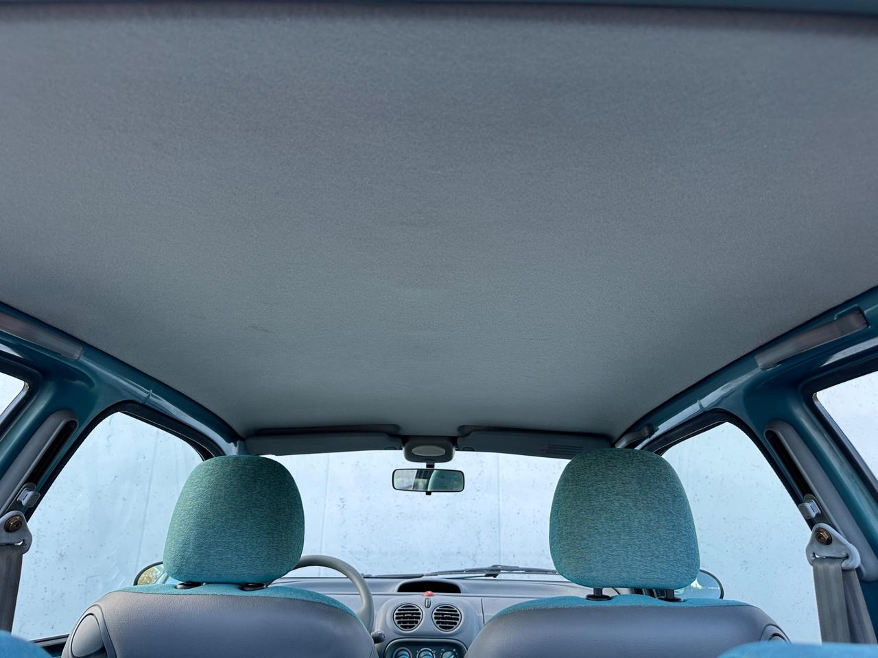 Renault Twingo 1.2i cat Neopatentati