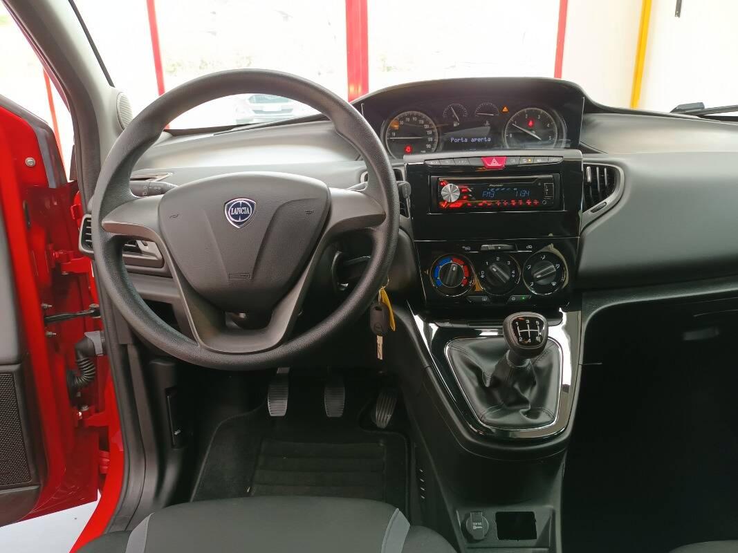 Lancia Ypsilon 1.3 mjt Silver s&s 95cv