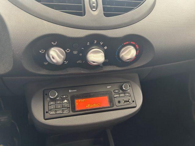 RENAULT Twingo 1.2 16V Live