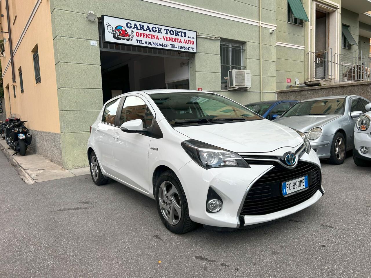 Toyota Yaris 1.5 Hybrid 5 porte Style BATTERIE NUOVE GARANZIA TOYOTA