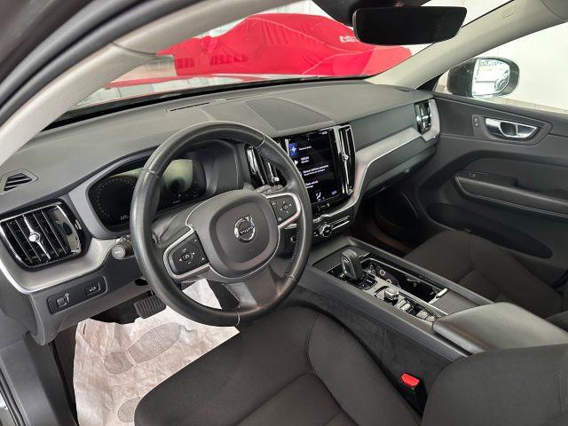 VOLVO XC60 B4 (d) AWD Geartronic Momentum Pro N1