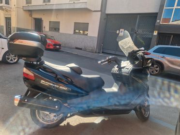 Suzuki Burgman 650 Executive solo 32000km tutti tagliandi