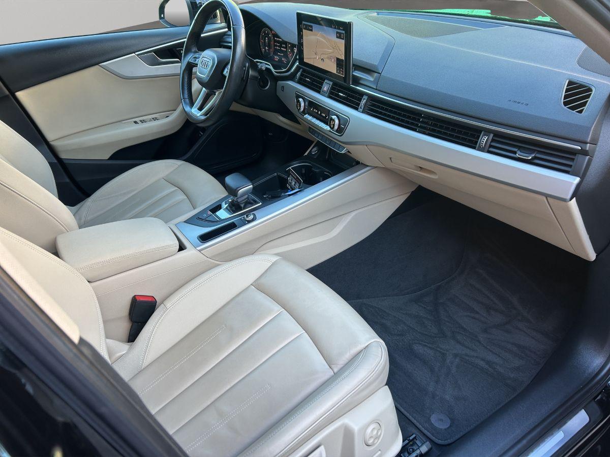 AUDI - A4 Avant - 30 TDI/136CV S tronic S LINE