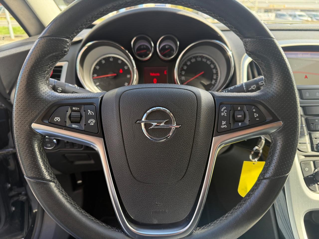 Opel Astra GTC 1.6 Turbo 180CV 3 porte Cosmo S