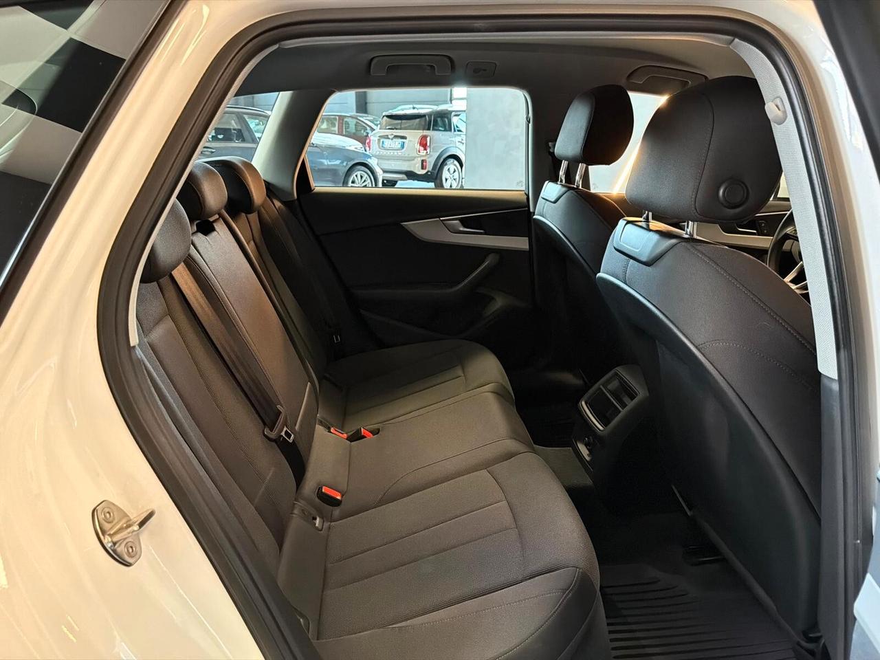 Audi A4 Avant 35 TDI/163 CV S tronic Business