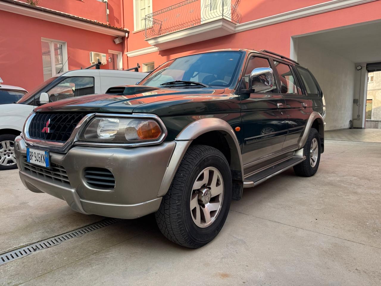 Mitsubishi Pajero Sport 2.5 TDI GLS