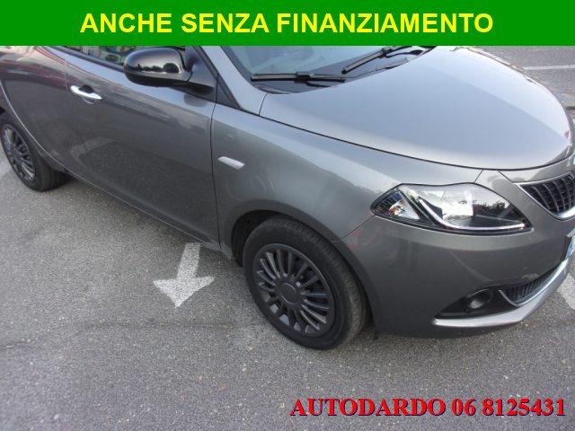 LANCIA Ypsilon 1.0 FireFly 5 porte S&S Hybrid Ecochic Silver